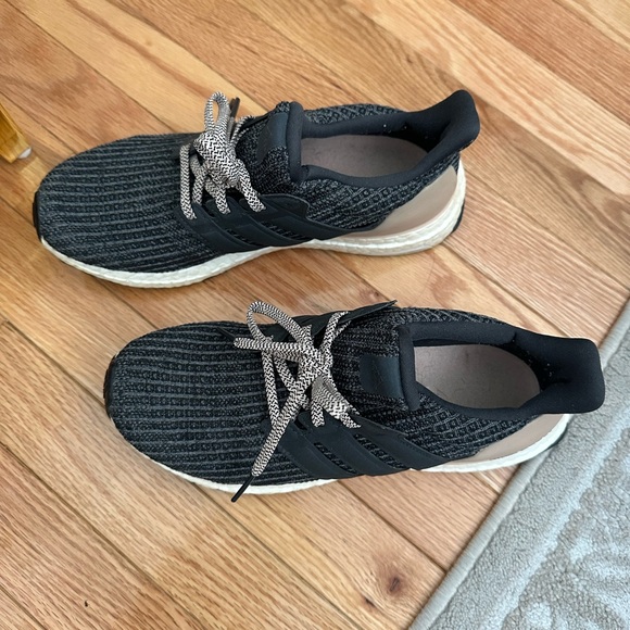 Adidas Ultraboost 4.0 Mocha Women’s Size 8 - Picture 2 of 4